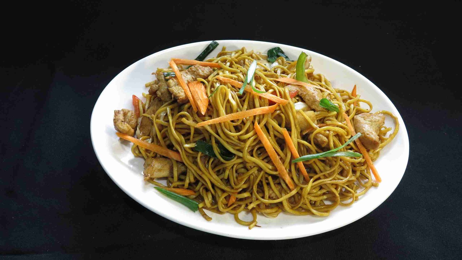Hakka Rise Momo House - Hakka Chicken Noodles